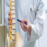 همه چیز در مورد تنگی کانال نخاعی